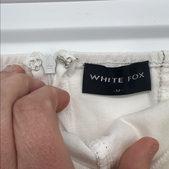 White Fox strapless mini dress medium - Picture 2 of 6